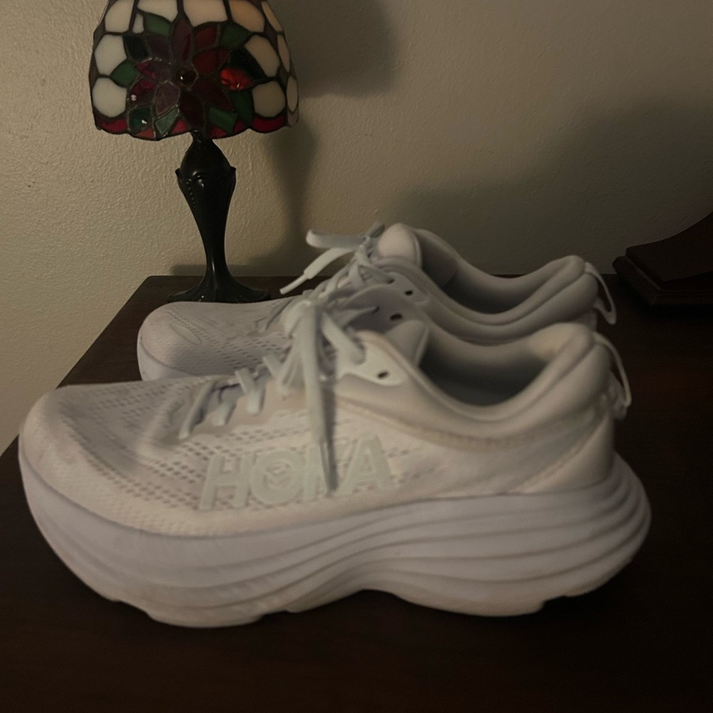 Hoka Bondi 8